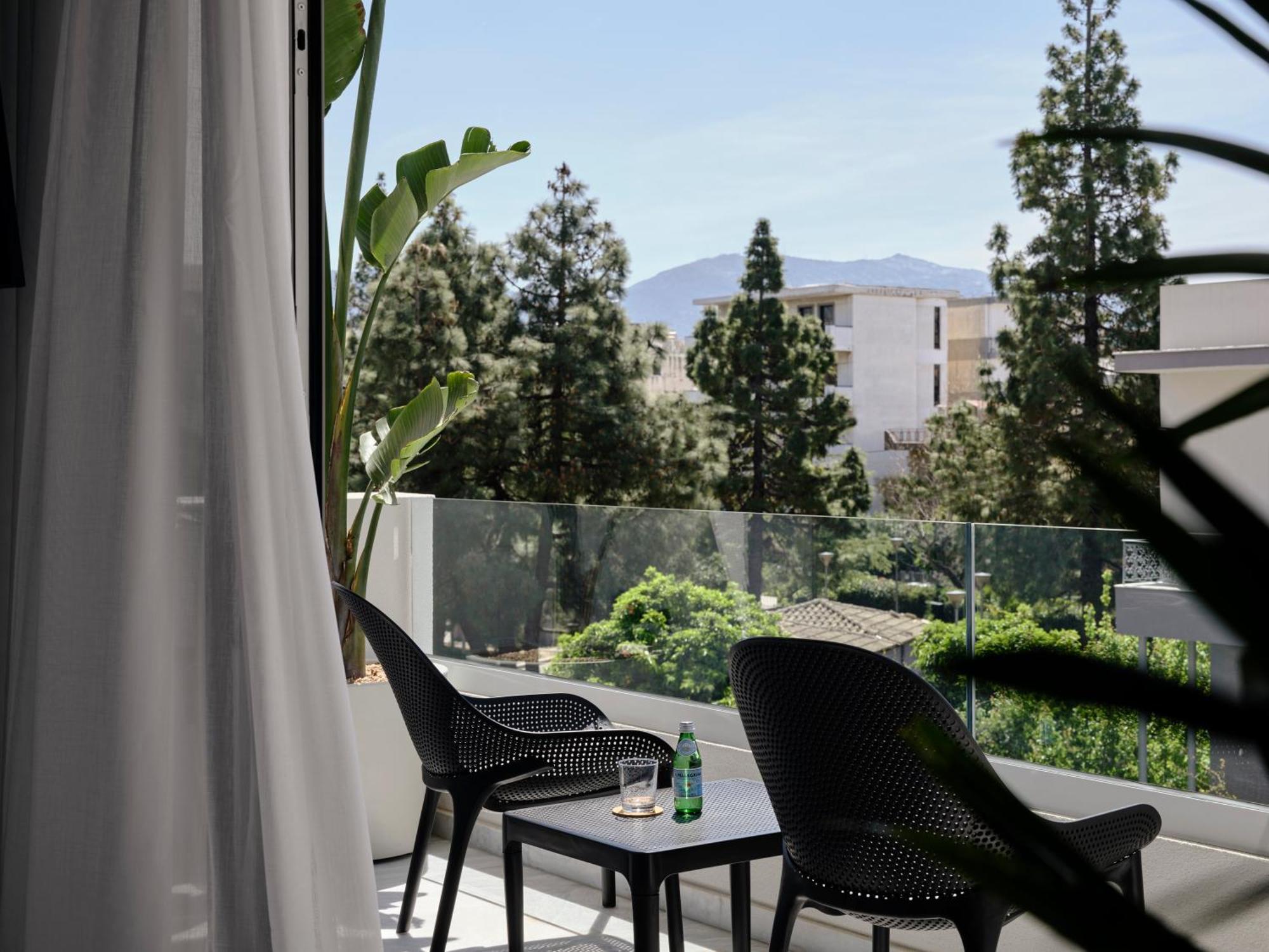Bond Smart Living Suites Atene Esterno foto